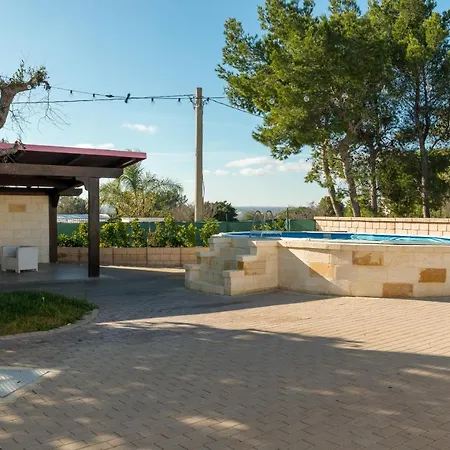 Cozy With Pool Ostuni